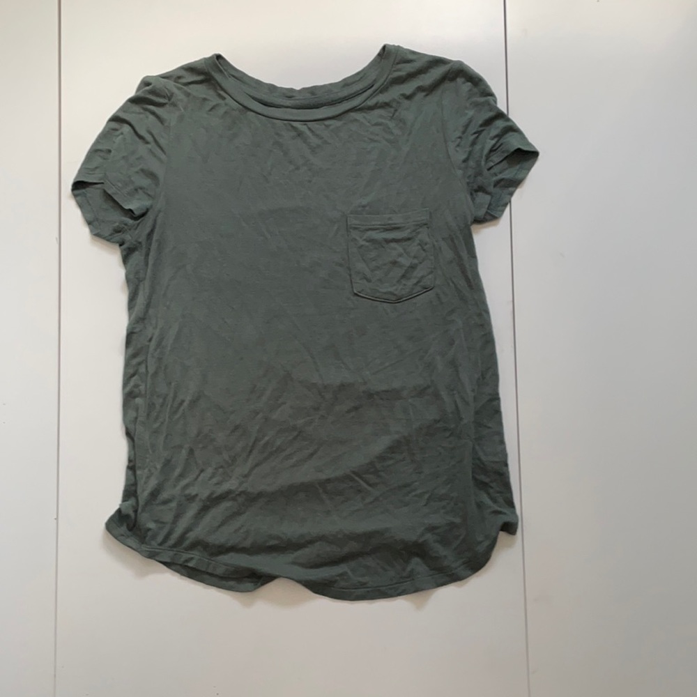 american eagle soft and comfy tee